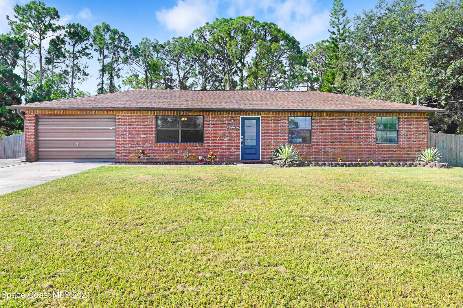Property Photo: 6482 Hunt Road FL 32927