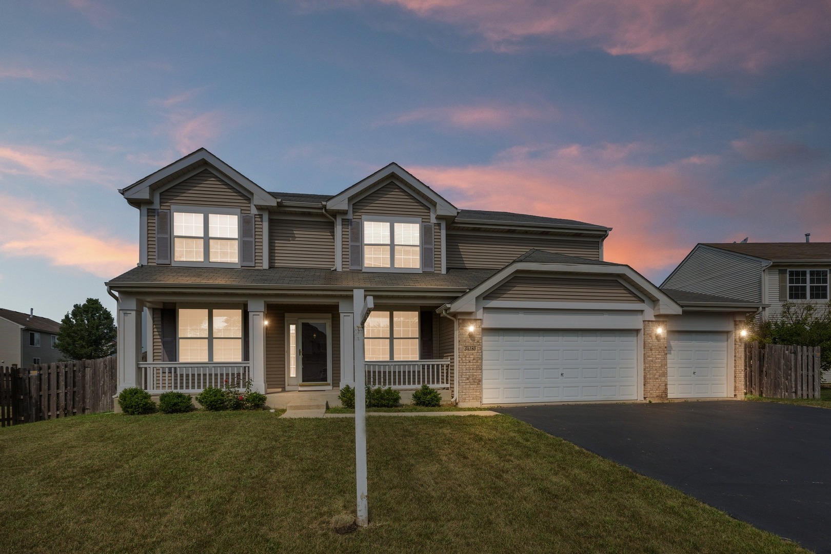 Property Photo:  34180 N Trillium Way  IL 60073 
