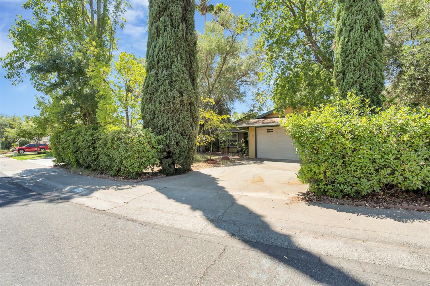 Property Photo:  9133 Posada Way  CA 95826 