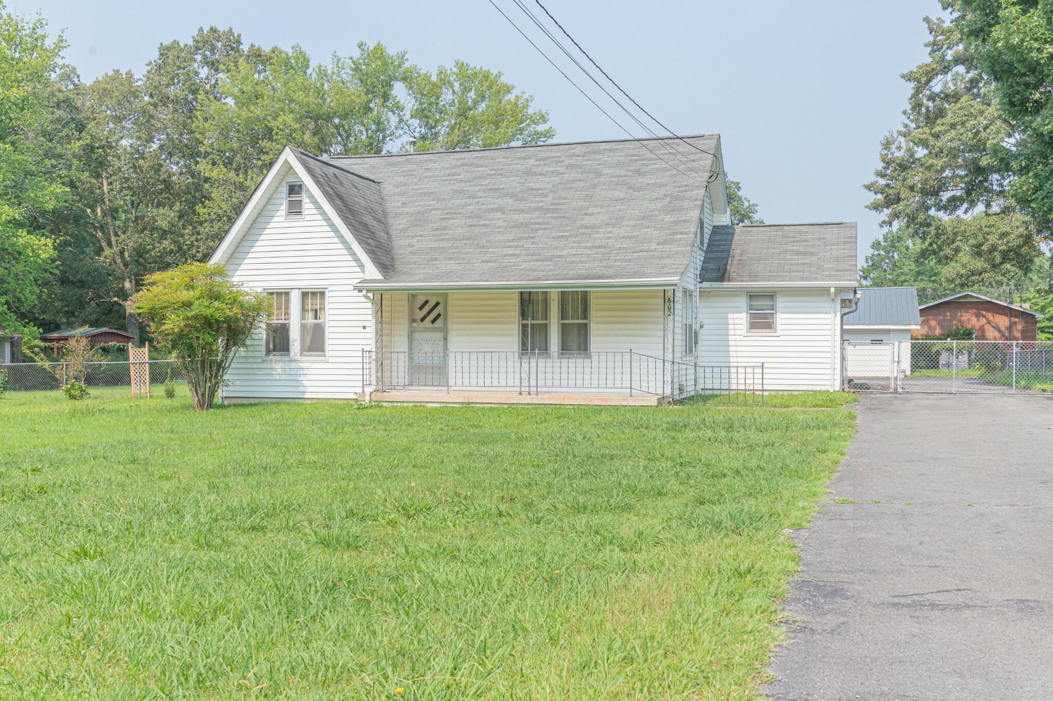 Property Photo:  602 Westside Dr  TN 37388 