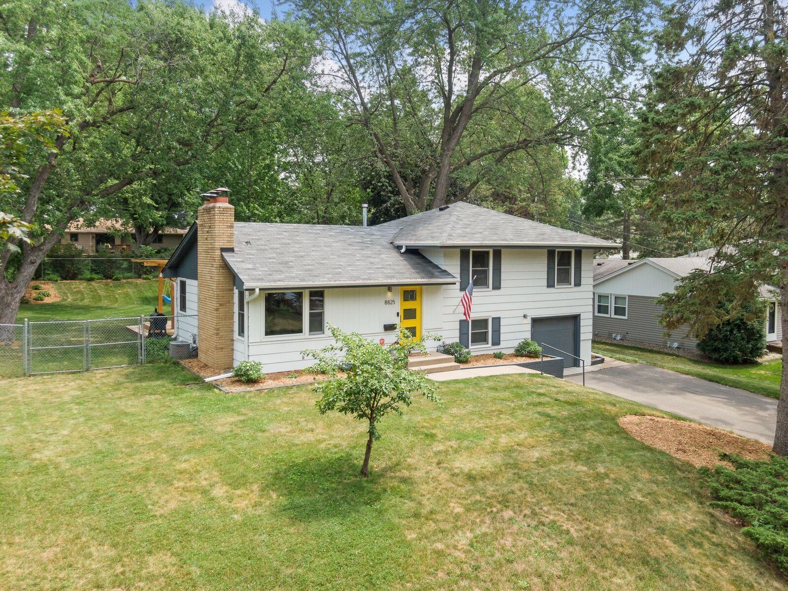 Property Photo: 8825 James Avenue S MN 55431