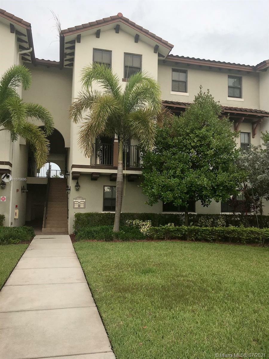 Property Photo:  10620 NW 88th St 213  FL 33178 