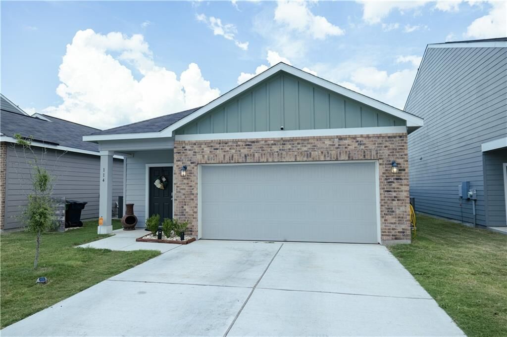 Property Photo:  114 Woodpecker Run  TX 76537 