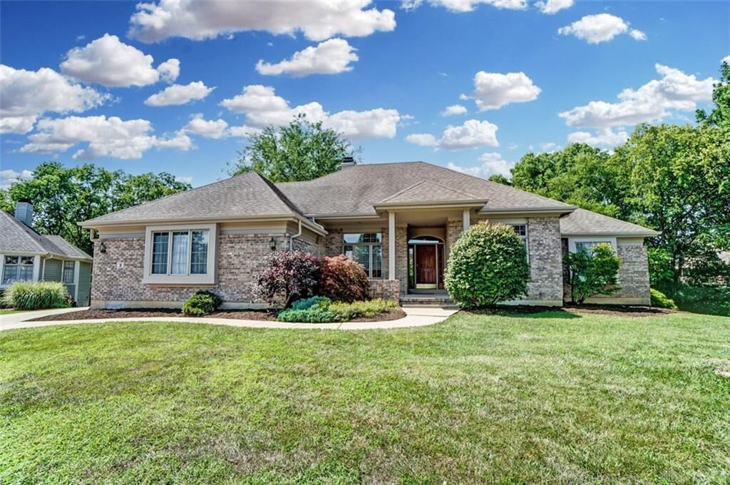 Property Photo:  3 Pendle Point  OH 45342 
