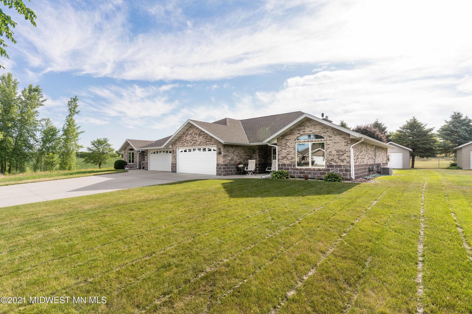 Property Photo: 1966 Oakwood View MN 56537