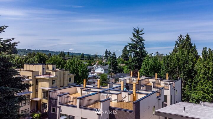 Property Photo:  1037 S Cloverdale Street D  WA 98108