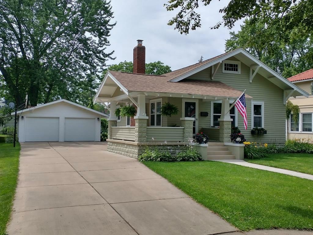 Property Photo:  1402 Prospect Avenue  WI 54403 