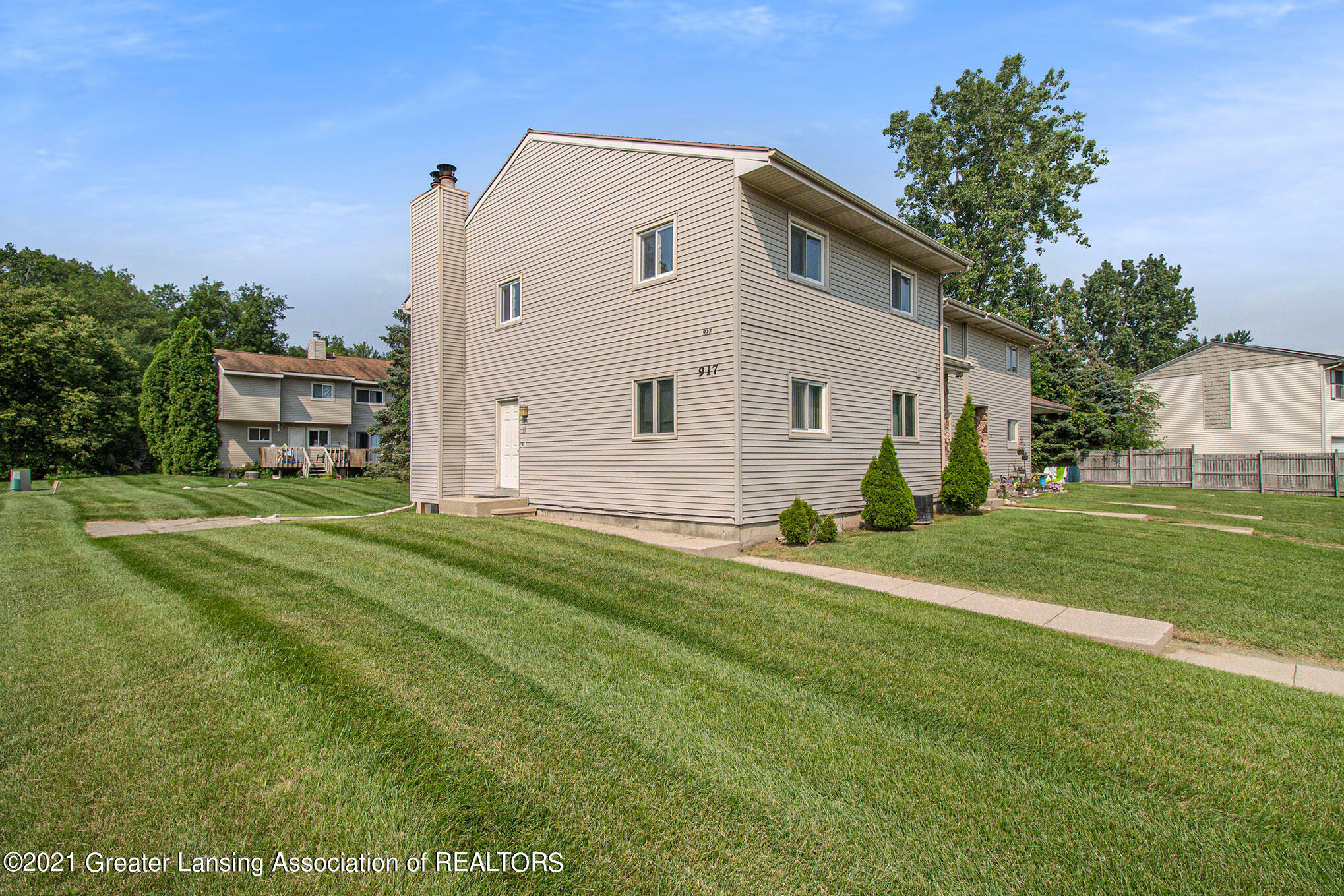 Property Photo:  917 W Brookside Drive  MI 48837 