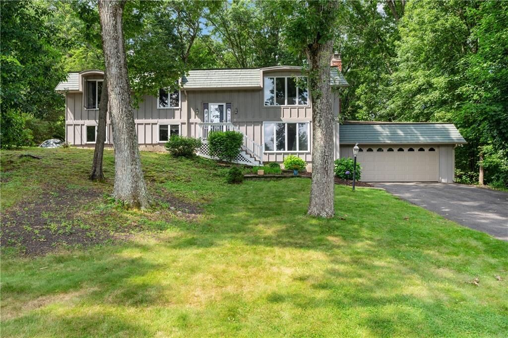Property Photo:  6 Apache Lane  RI 02864 