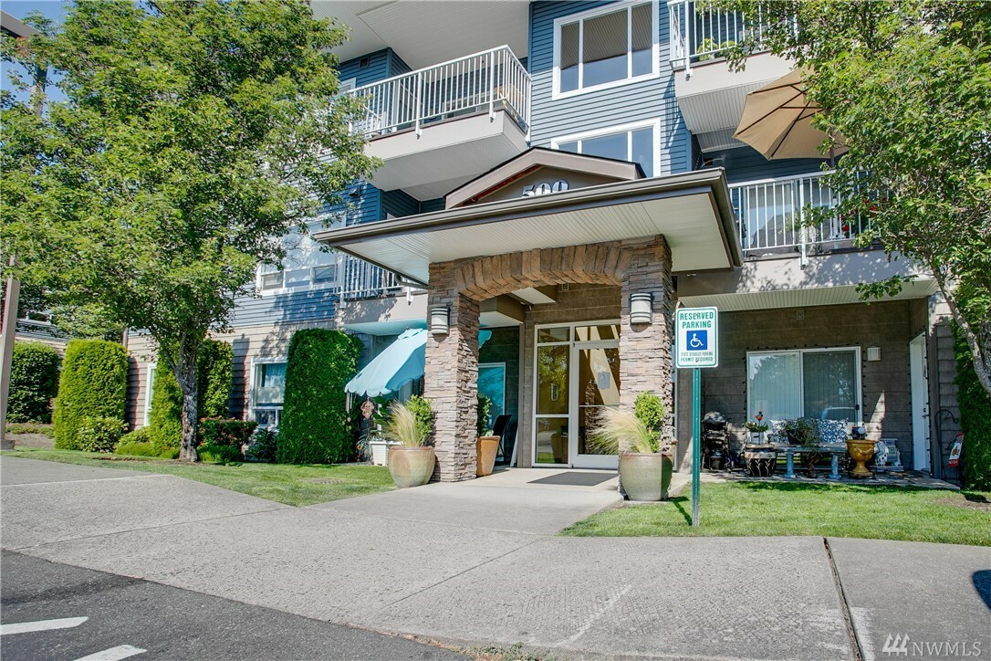 Property Photo:  500 Darby Dr 203  WA 98226 