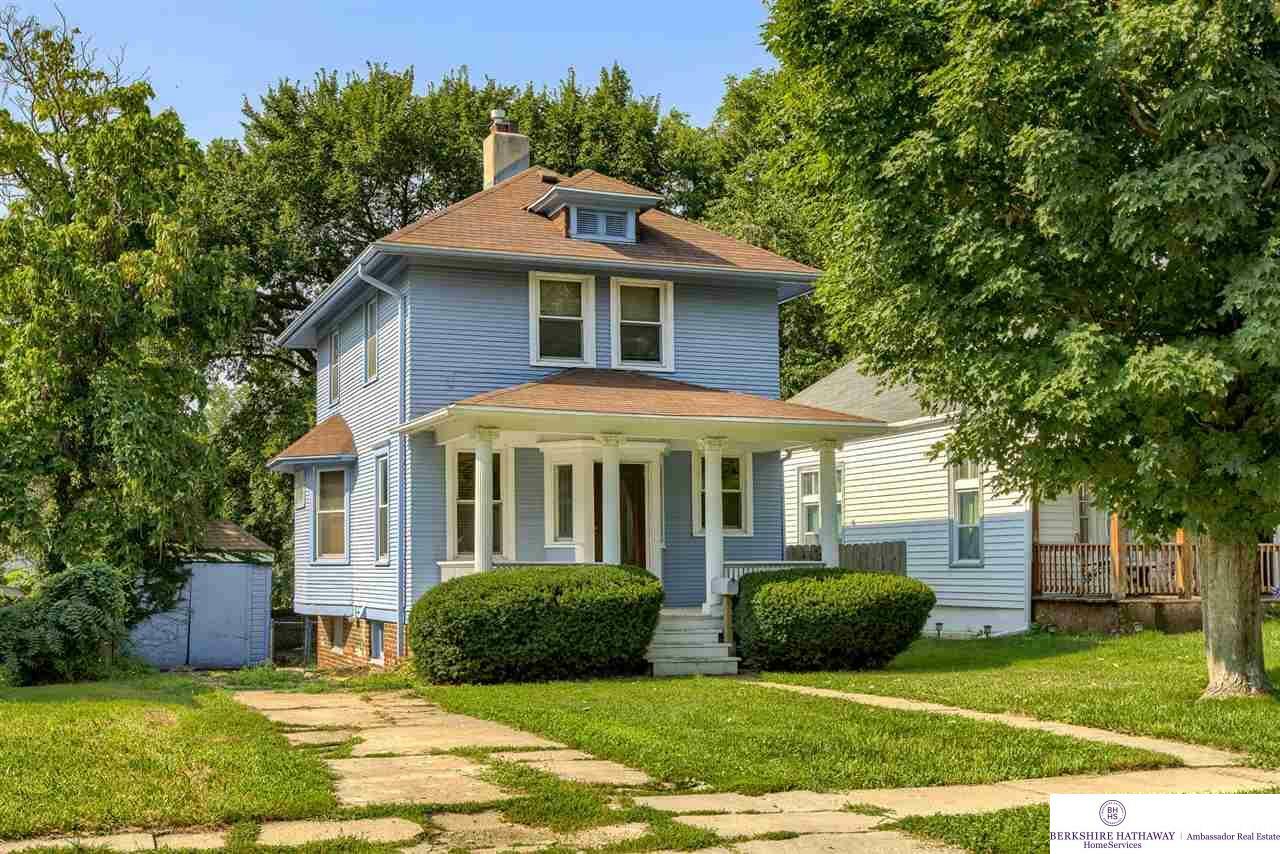 Property Photo:  4319 Seward  NE 68111 