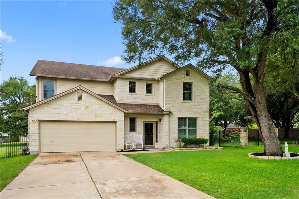 Property Photo:  972 Bella Vista Circle  TX 78640 