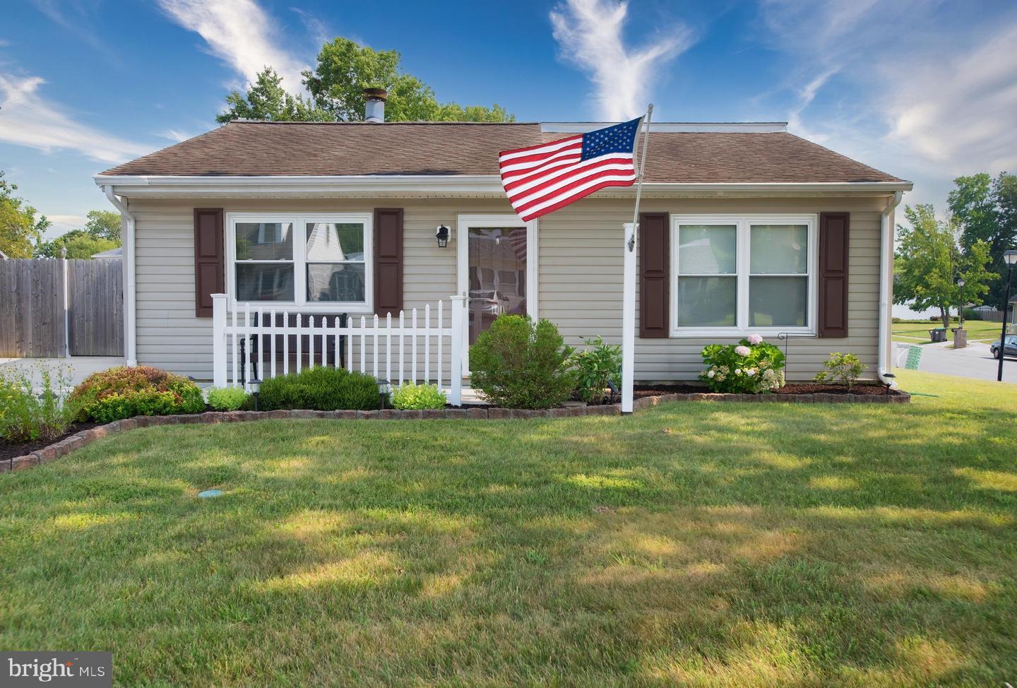 Property Photo: 100 Harmony Crest Drive DE 19713
