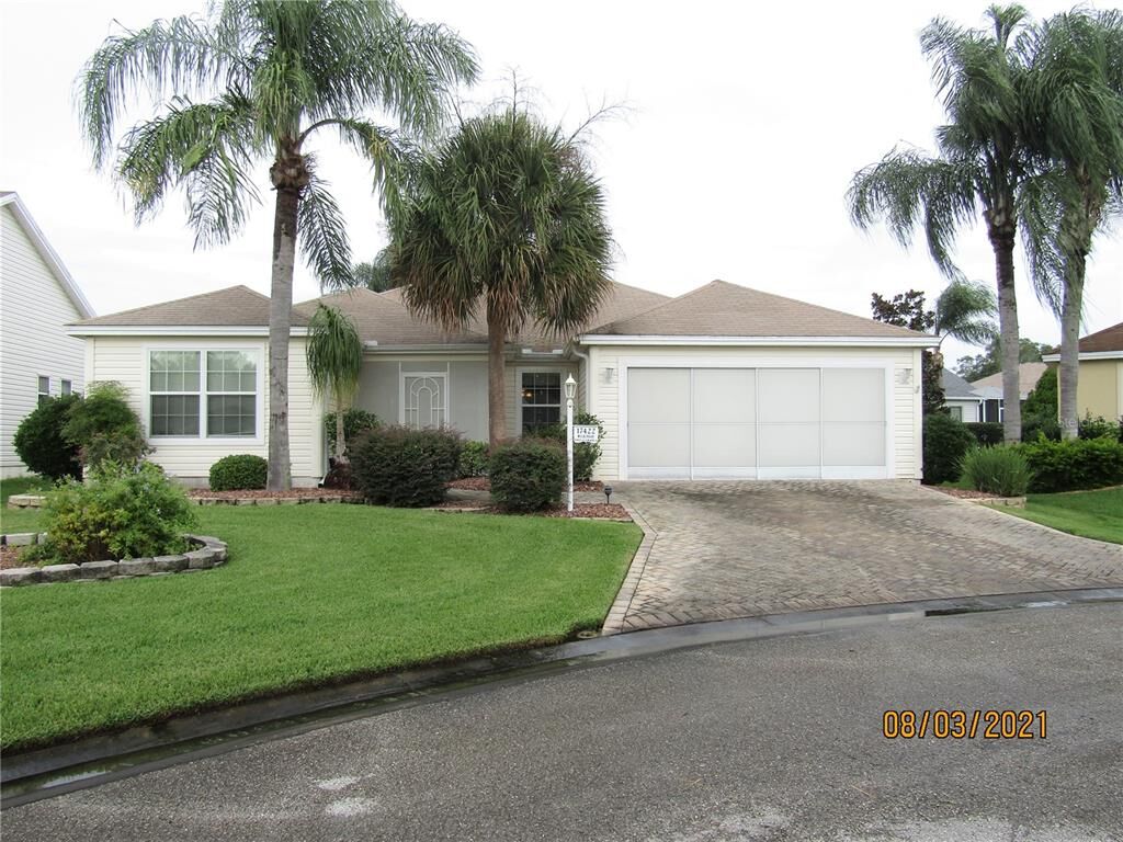 Property Photo: 17422 SE 72nd Overbrook Court FL 32162