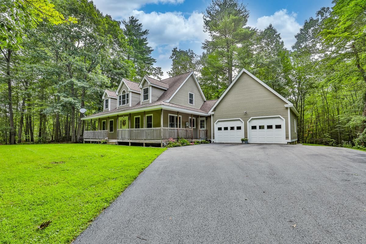 Property Photo:  129 McEvoy Drive  NH 03032 