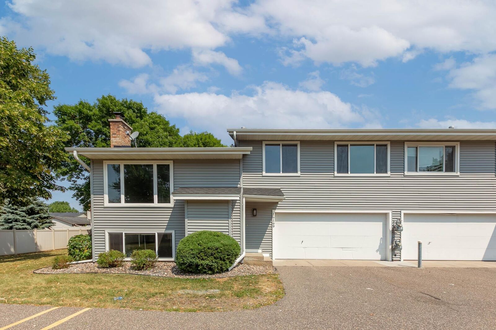 Property Photo:  16169 Flagstaff Court S  MN 55068 