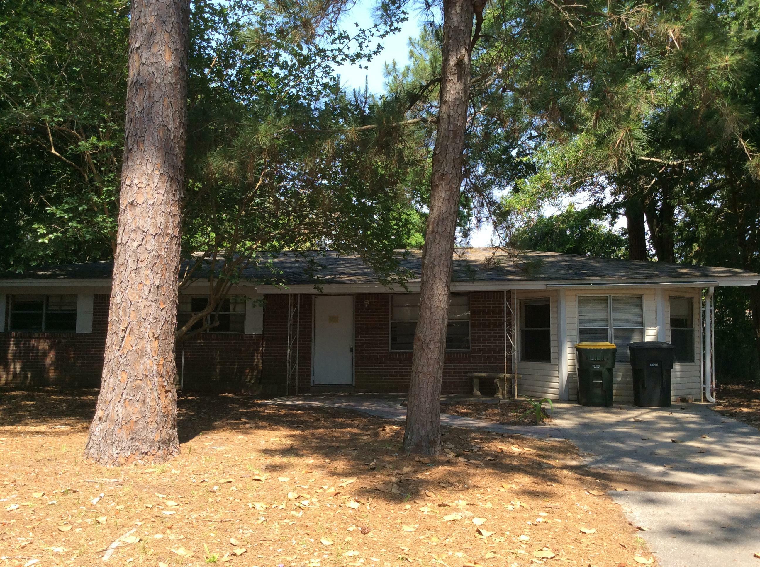 Property Photo:  305 NW Linda Lane  FL 32548 