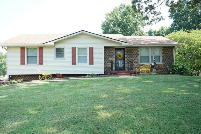 Property Photo:  629 Bunker Hill Rd  TN 37042 