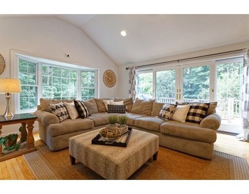 Property Photo:  9 Spring St  NH 03076 