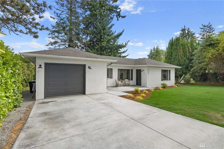 Property Photo:  4809 Colby Ave  WA 98203 