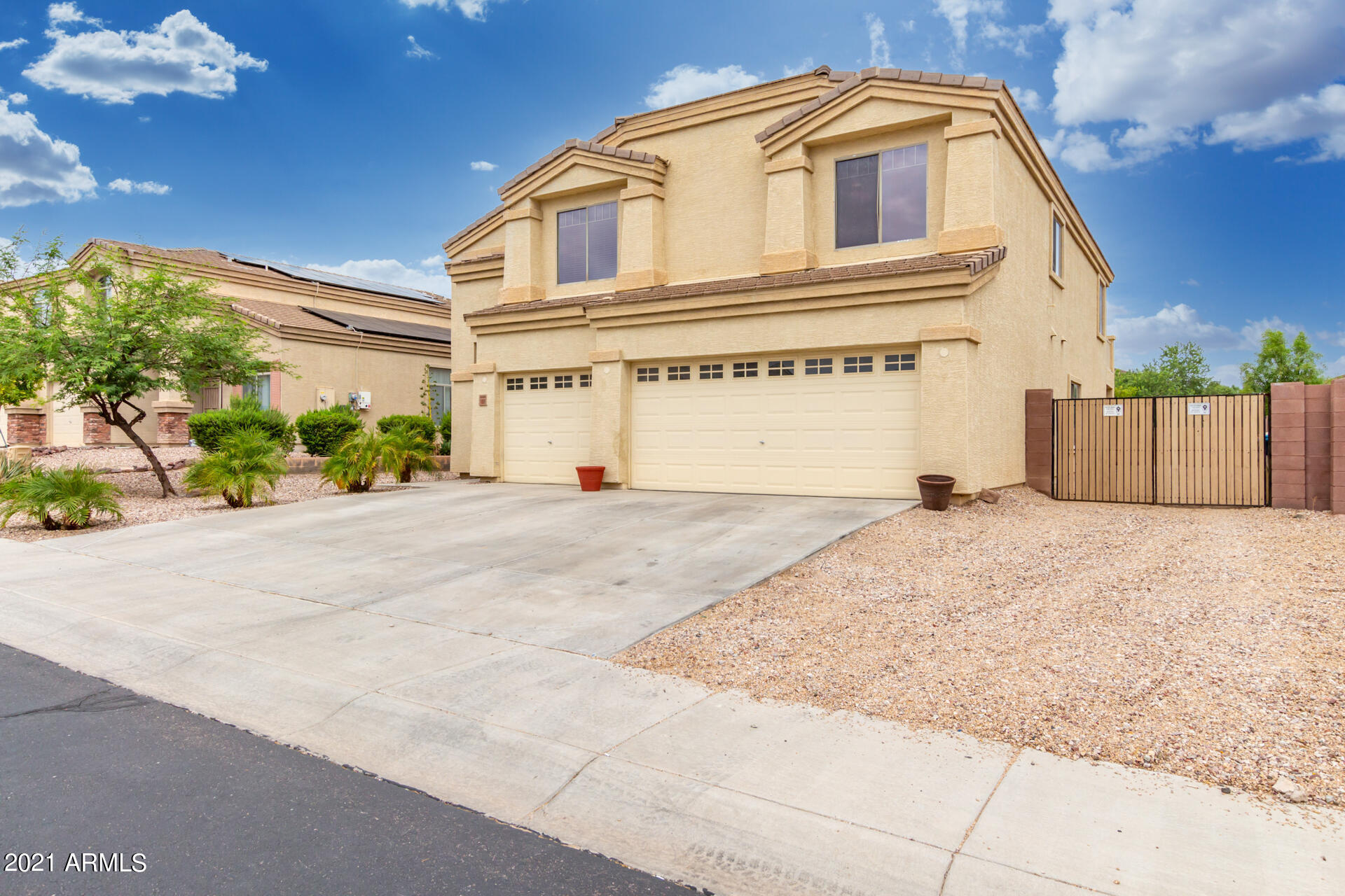 Property Photo:  1851 S Hilton Avenue  AZ 85326 
