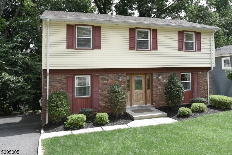 Property Photo:  49 Mountain Ave  NJ 07866 