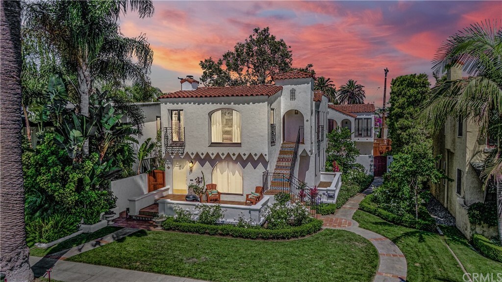 Property Photo: 232 Euclid Avenue CA 90803