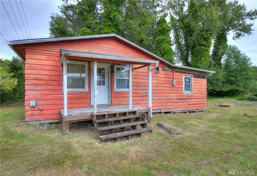 Property Photo: 699 Copalis Beach Rd WA 98535