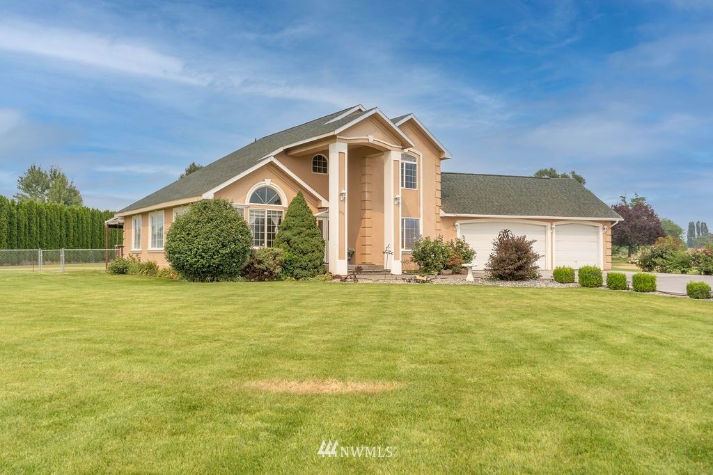 Property Photo:  2937 Wild Goose Road NE  WA 98837 