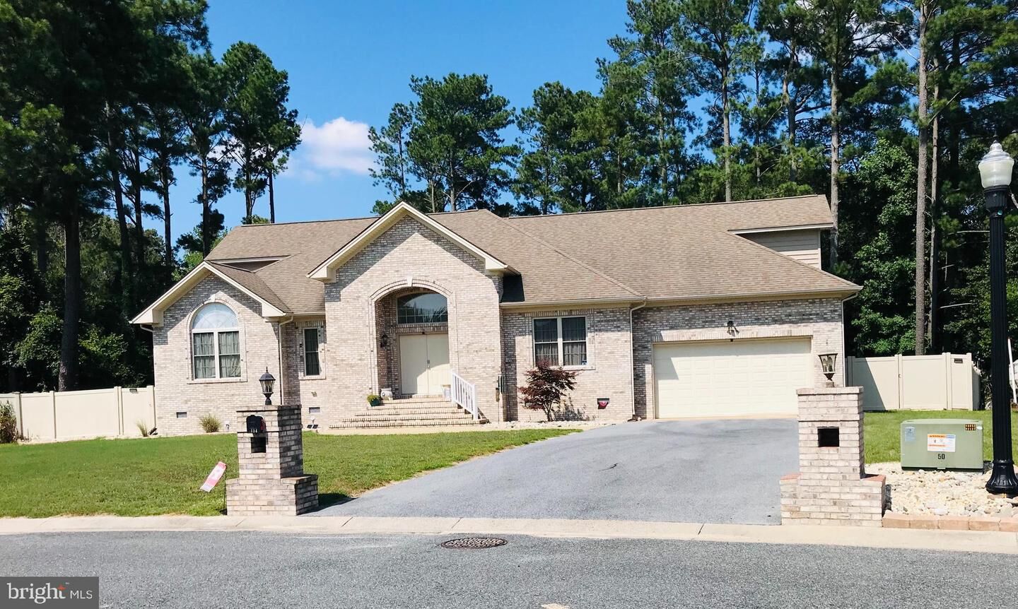 Property Photo:  114 Holly Hill Court  MD 21826 