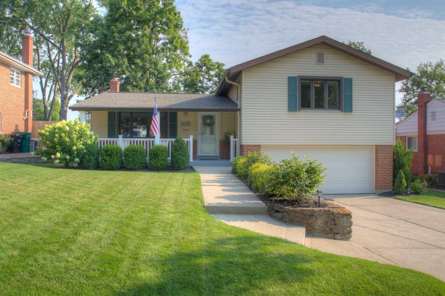 Property Photo: 2864 Pineridge Avenue OH 45208