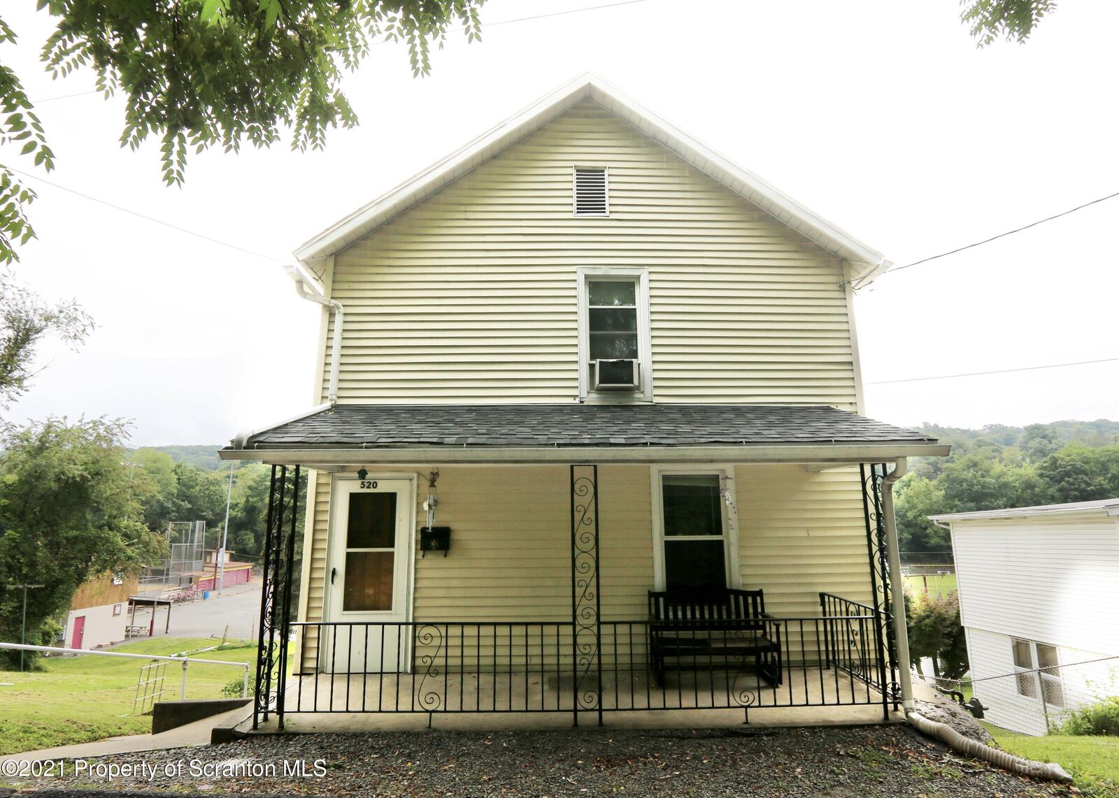 Property Photo:  520 Meadow Ave  PA 18505 