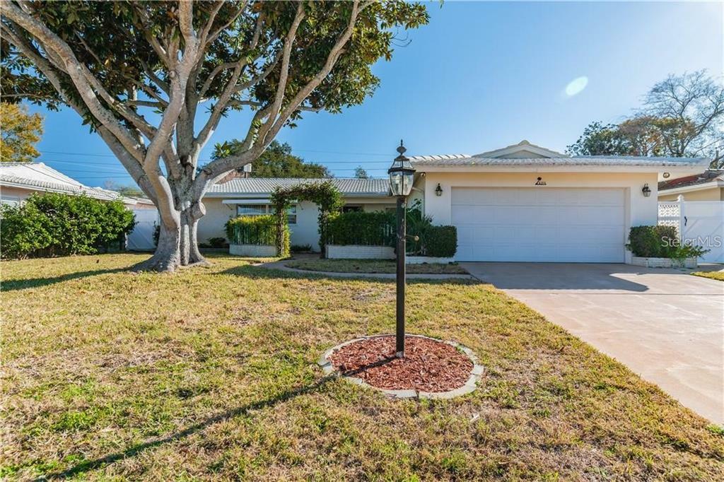Property Photo: 2311 Surrey Lane FL 33763