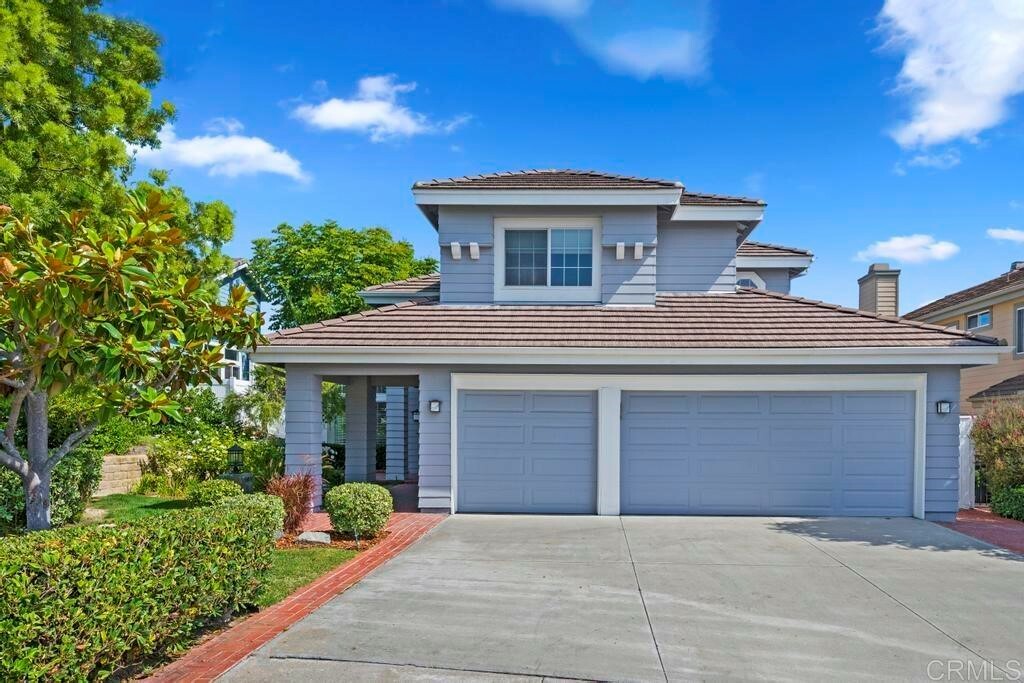 Property Photo:  568 Crest Drive  CA 92024 