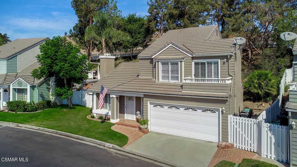 Property Photo:  543 Stoney Peak Court  CA 93065 