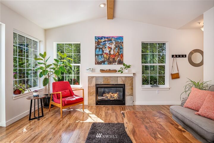 Property Photo: 25025 SE Klahanie Boulevard J304 WA 98029