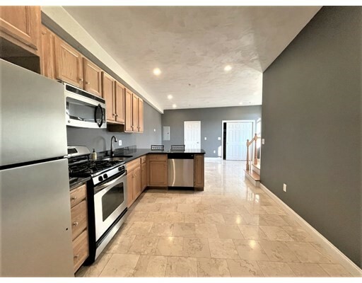 Property Photo: 61 Exchange Street 11 MA 02148