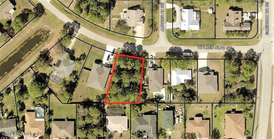 Property Photo:  842 Walden Boulevard SE  FL 32909 