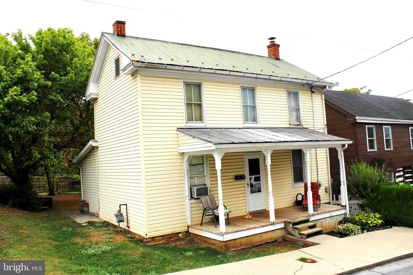 Property Photo: 314 E Martin St WV 25404