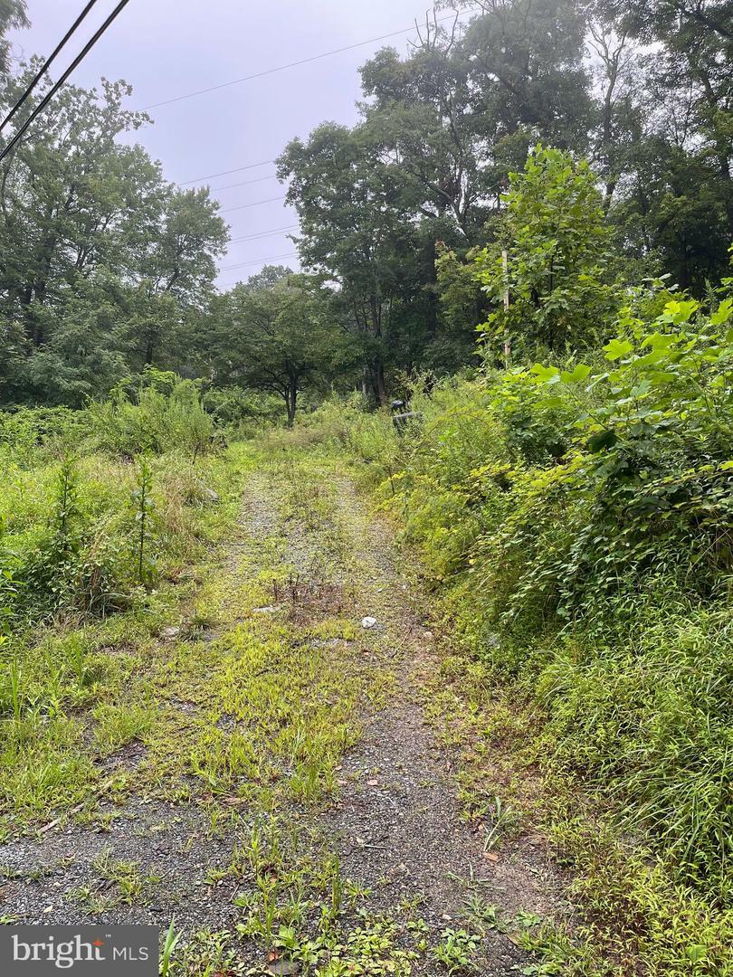 Property Photo:  1221 River Road  PA 17532 