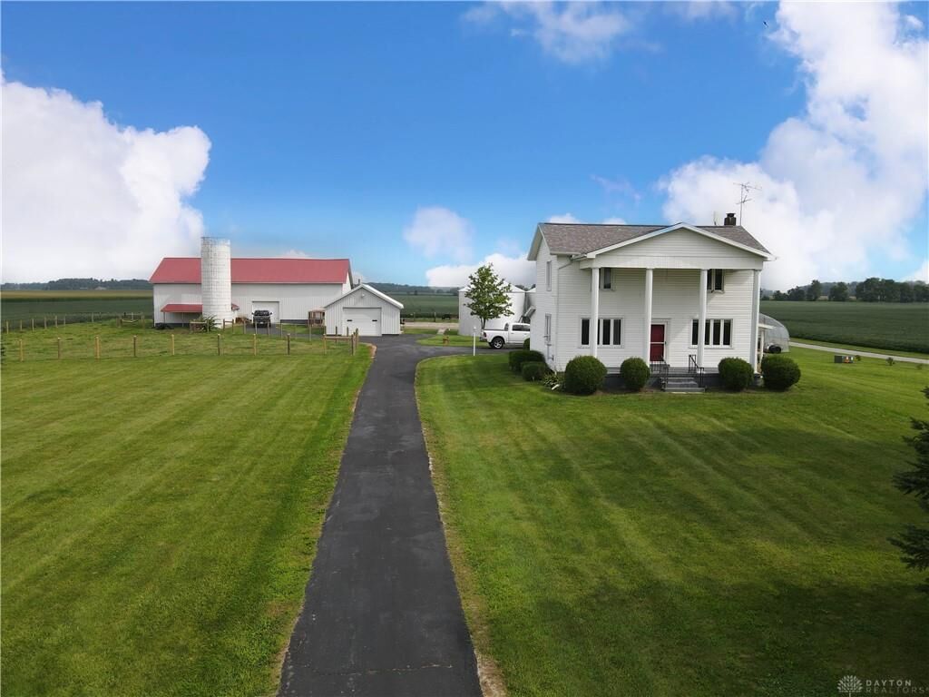 Property Photo:  13162 Mahan Road  OH 43072 