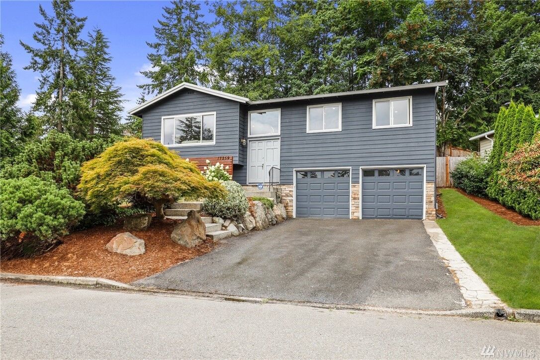 Property Photo: 17259 NE 16th Place WA 98008