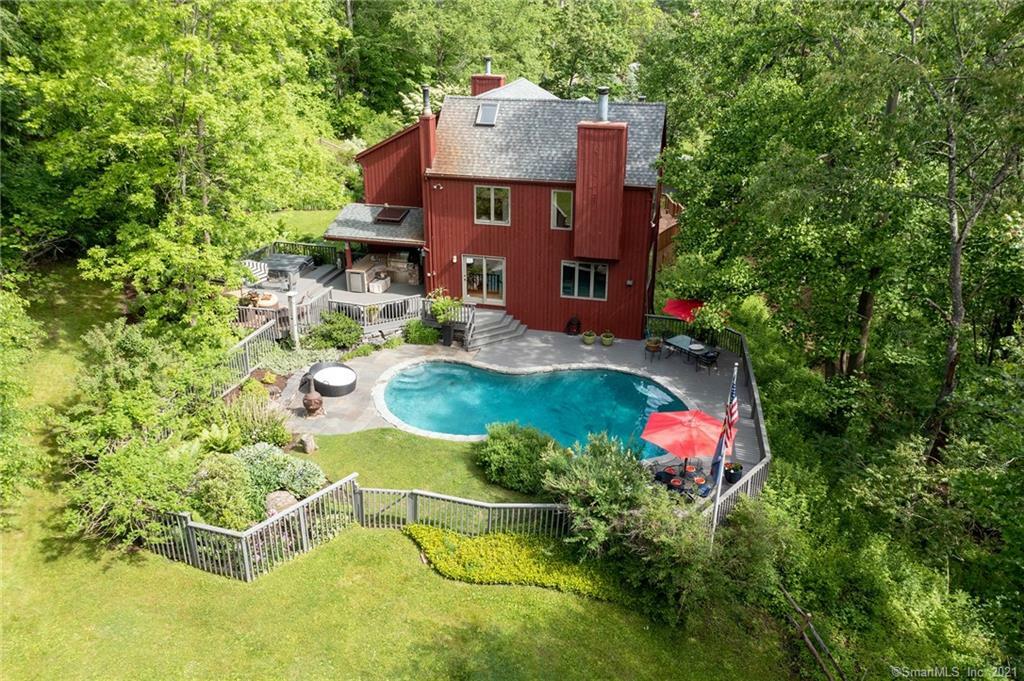 Property Photo:  1 Bittersweet Lane  CT 06784 