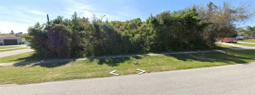 Property Photo:  1295 Elkcam Boulevard  FL 32725 