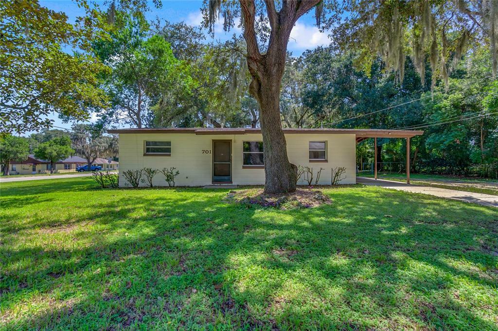 Property Photo:  701 Pennsylvania Avenue  FL 34731 