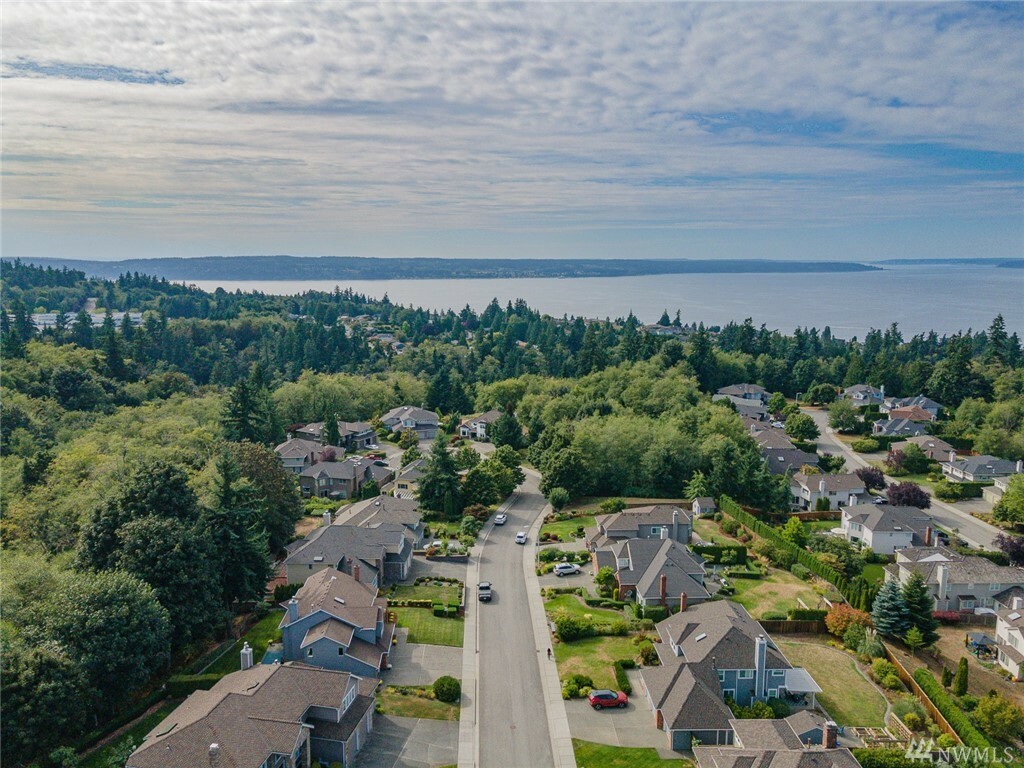 Property Photo: 2518 58th St SW WA 98203