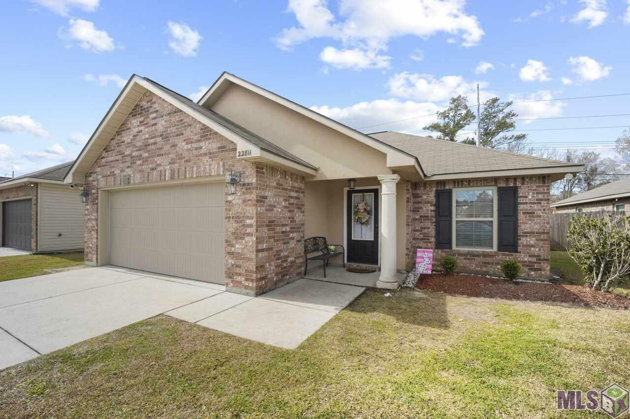 Property Photo: 22811 Cabo Ln LA 70726