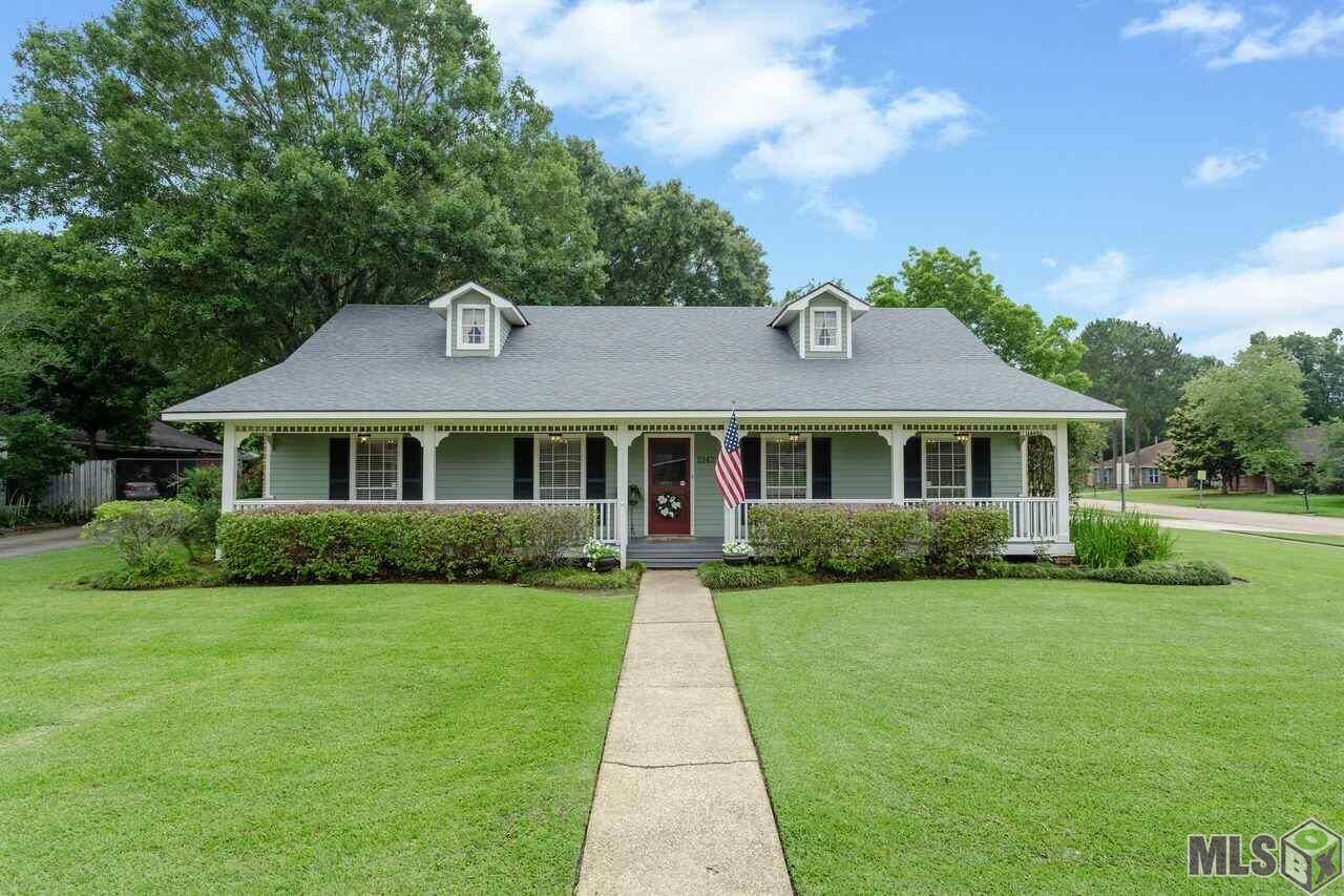 Property Photo:  2143 Aspenwood Dr  LA 70816 