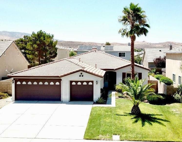 Property Photo:  39321 Nicole Drive  CA 93551 