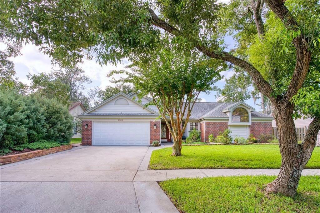Property Photo:  3504 Rolling Trail  FL 34684 